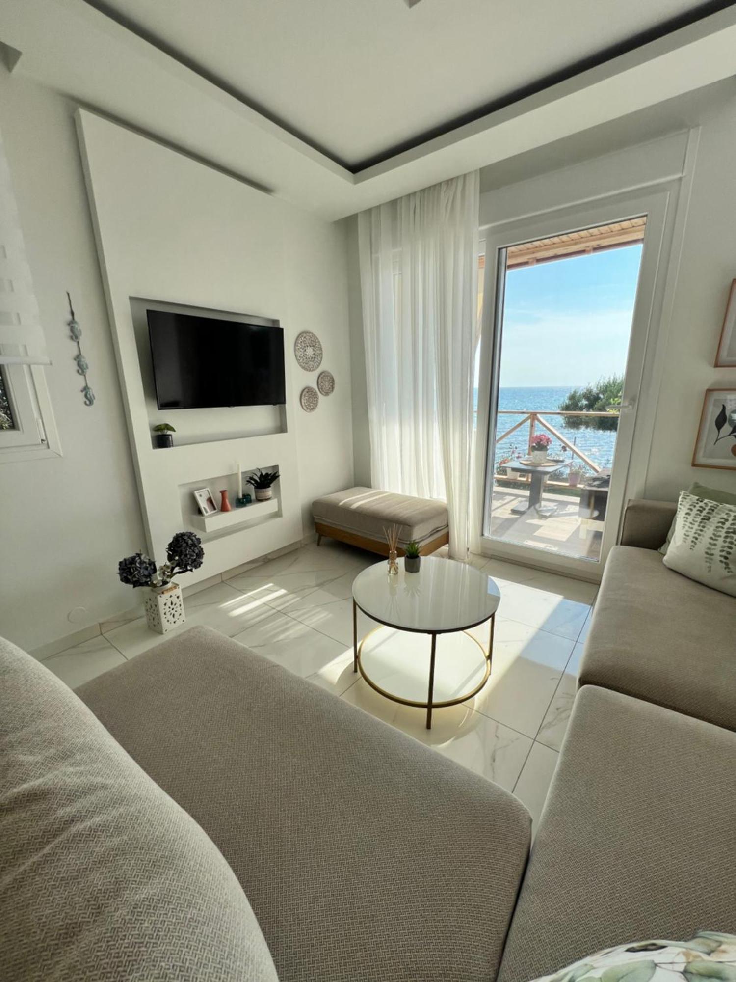 Beachfront Villa Athina Vergia Exterior foto